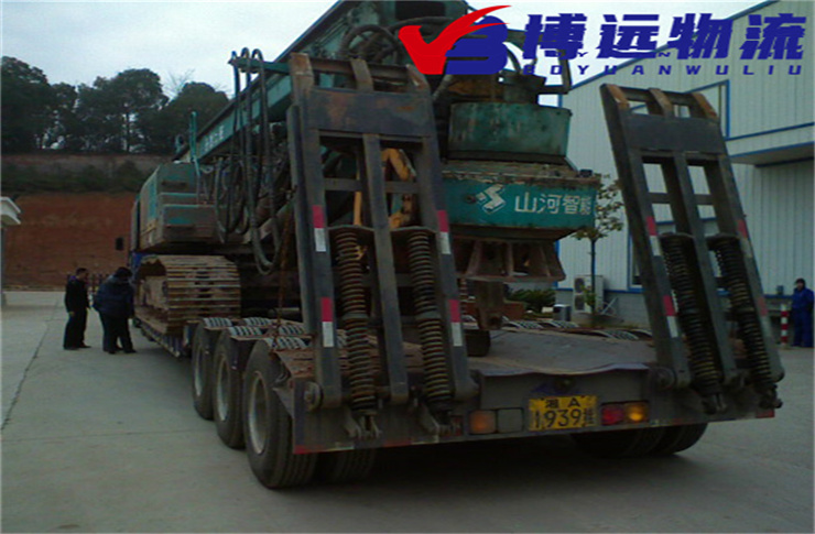 山河智能工程設備運輸.jpg 山河智能工程設備運輸.jpg